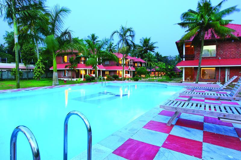 Leisure Vacations Gold Field Lake Resort, Кумараком Екстер'єр фото